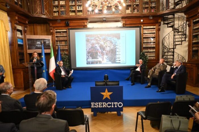 L’Esercito si racconta con i suoi volti: il CalendEsercito 2027 mette l’uomo davanti alla tecnologia