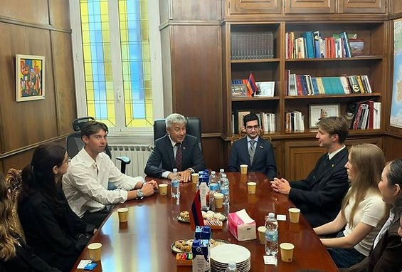 A Palazzo Valentini il Premio speciale per la pace all’ambasciatore armeno Vladimir Karapetyan